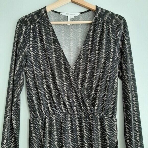 BCBGeneration V-neck Mini Dress Long Sleeve  Faux Wrap Sz S - Picture 4 of 13